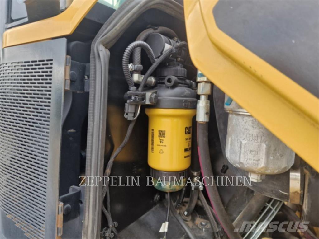 CAT 906M Utovarivači na kotačima