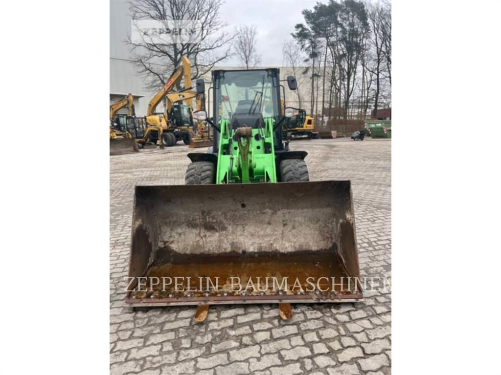 CAT 907M Utovarivači na kotačima