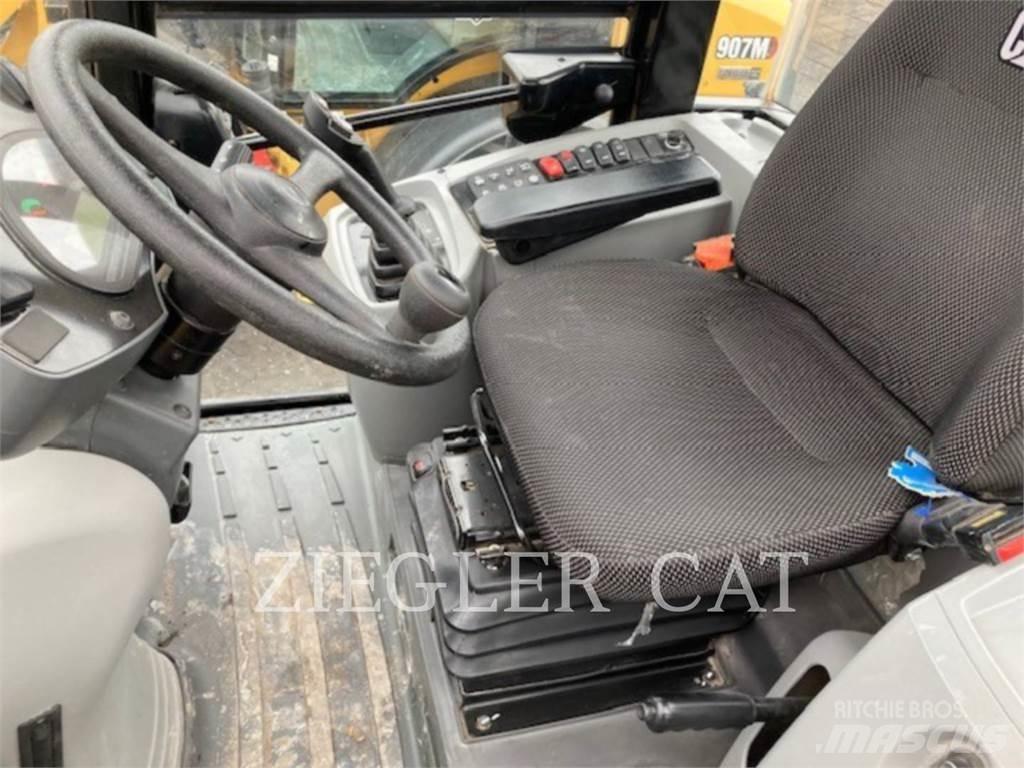 CAT 907M Utovarivači na kotačima