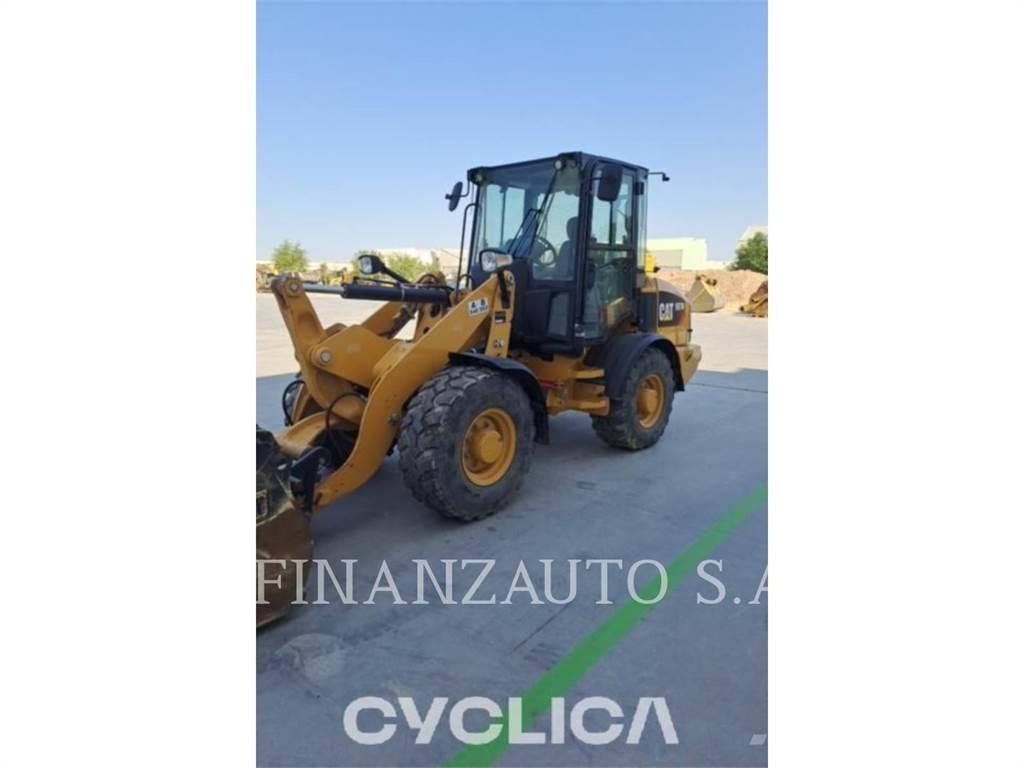 CAT 907M Utovarivači na kotačima