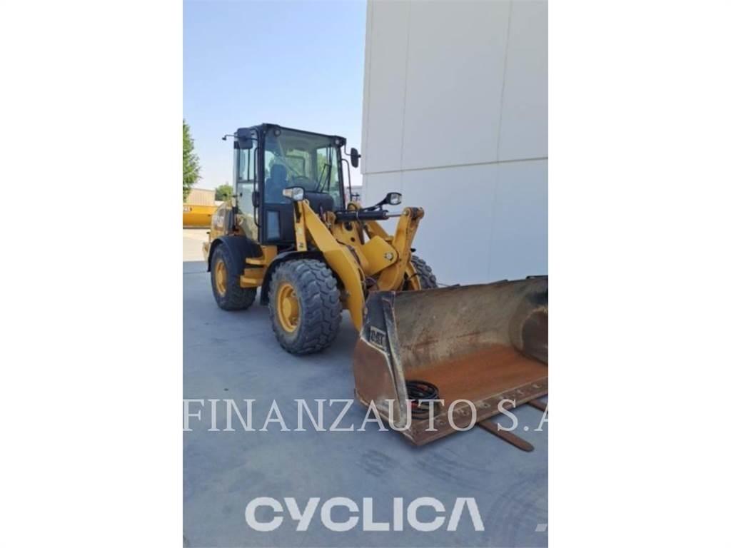 CAT 907M Utovarivači na kotačima