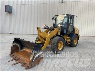 CAT 908 Utovarivači na kotačima