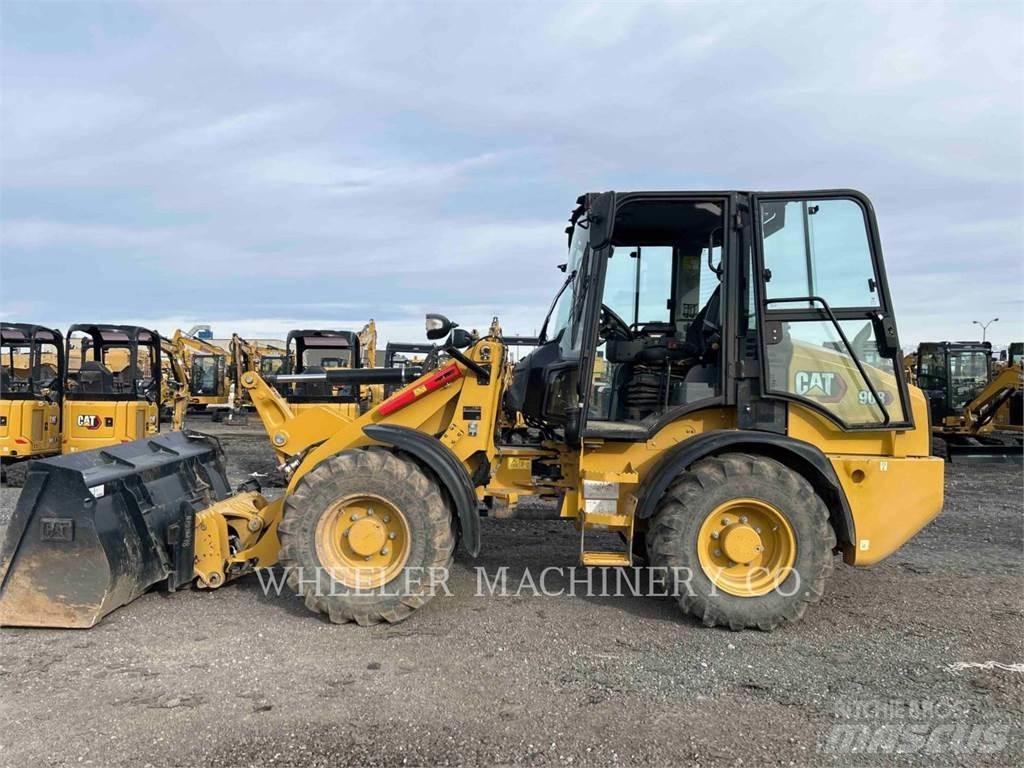 CAT 908 Utovarivači na kotačima