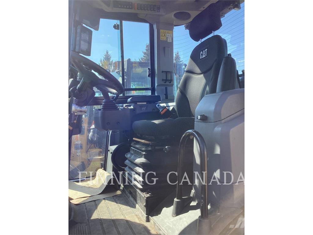 CAT 908 Utovarivači na kotačima