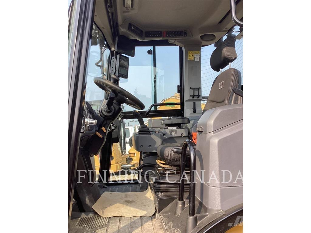 CAT 908 Utovarivači na kotačima