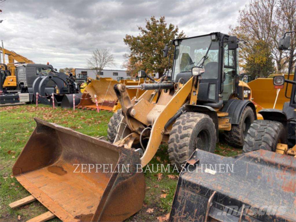 CAT 908H Utovarivači na kotačima