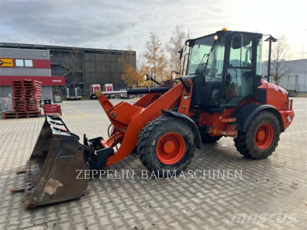 CAT 908H Utovarivači na kotačima