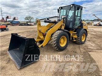 CAT 908M Utovarivači na kotačima