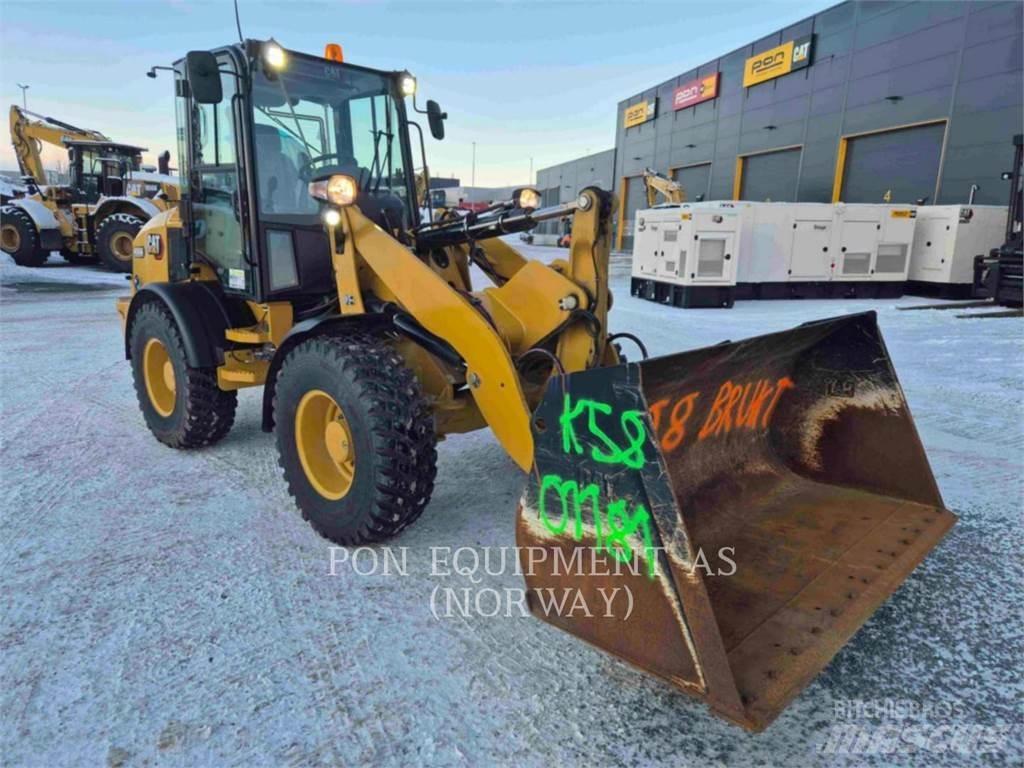 CAT 908M Utovarivači na kotačima