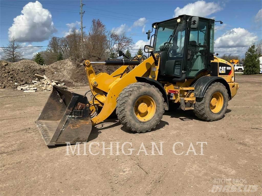 CAT 908M Utovarivači na kotačima