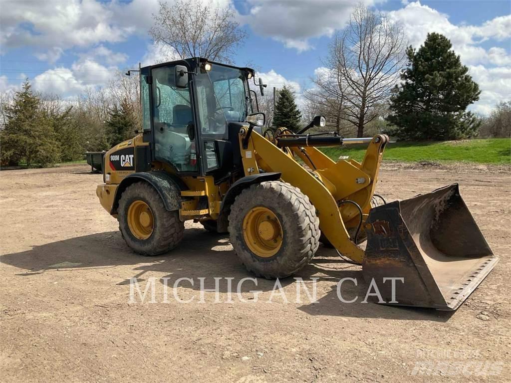 CAT 908M Utovarivači na kotačima