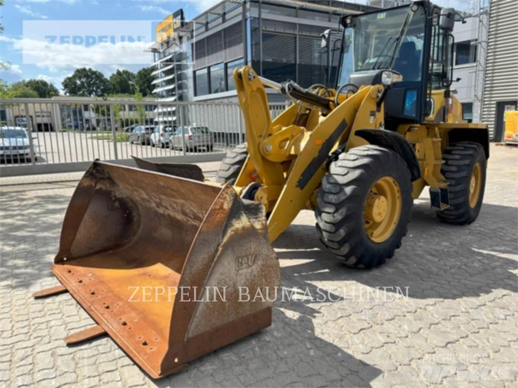 CAT 918M Utovarivači na kotačima