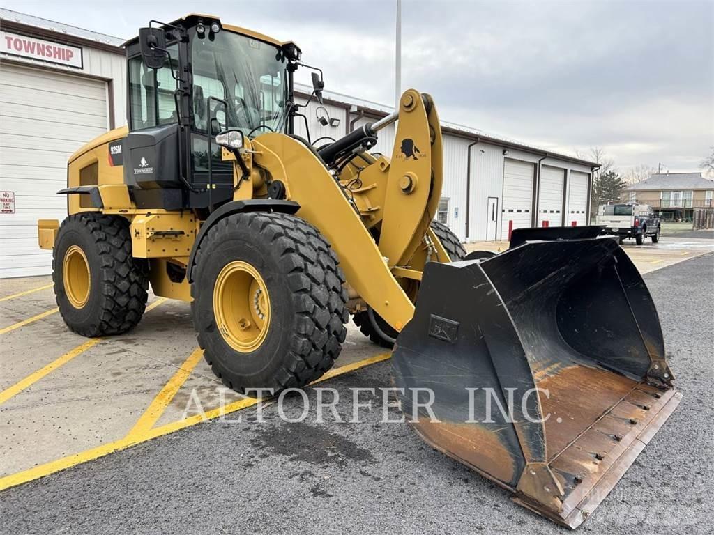 CAT 926M Utovarivači na kotačima