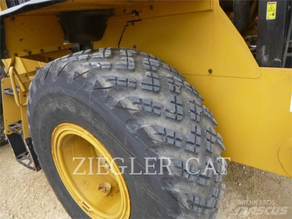 CAT 926M Utovarivači na kotačima