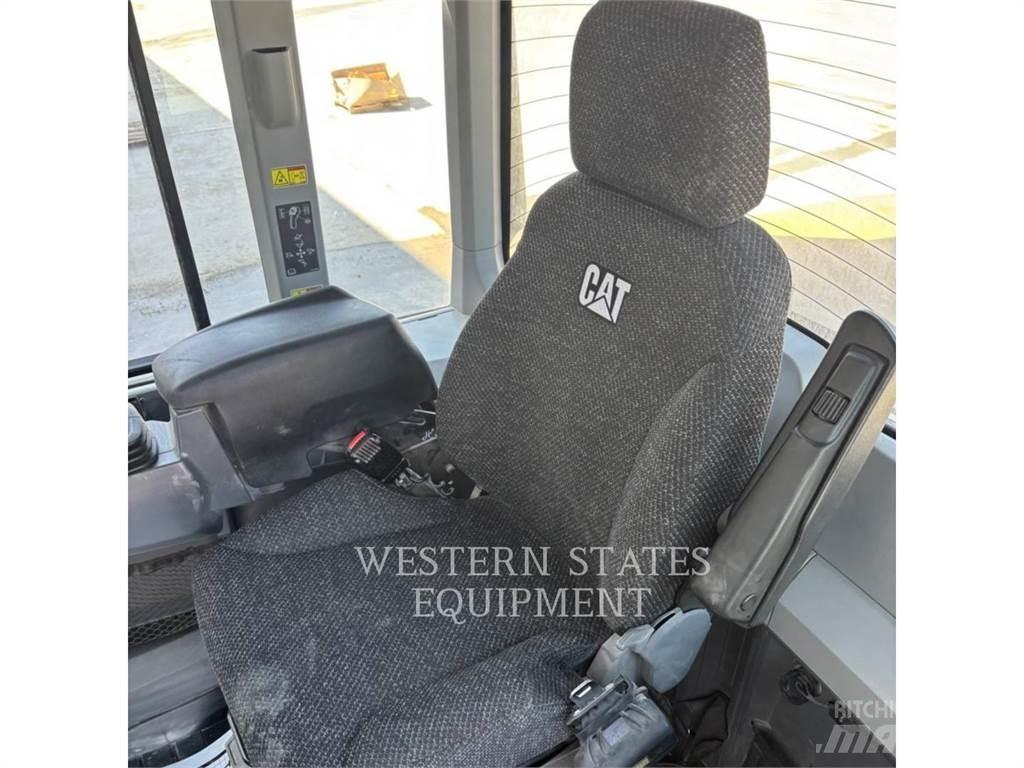 CAT 926M Utovarivači na kotačima