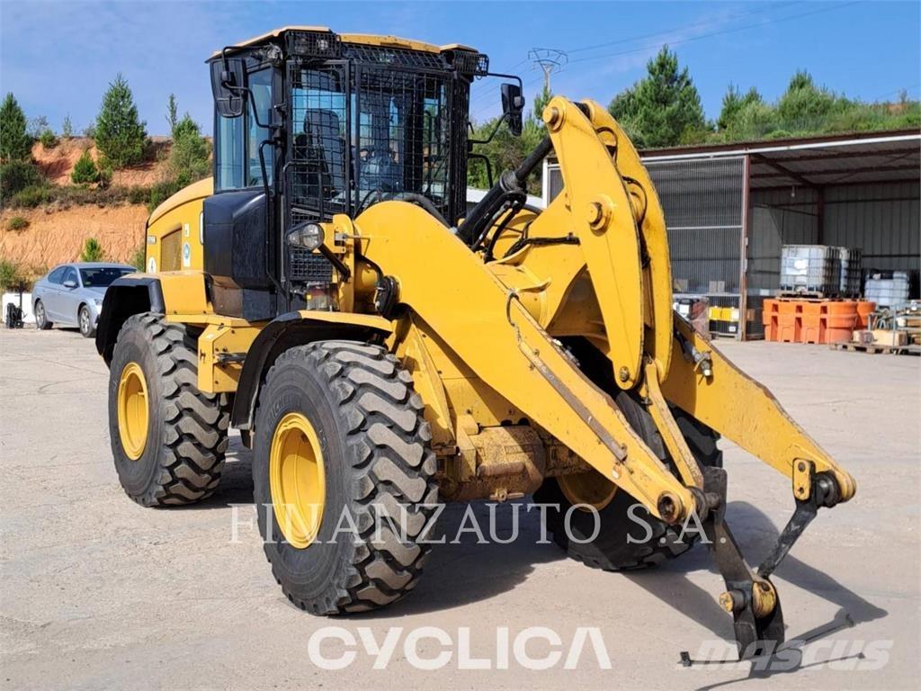 CAT 926M Utovarivači na kotačima