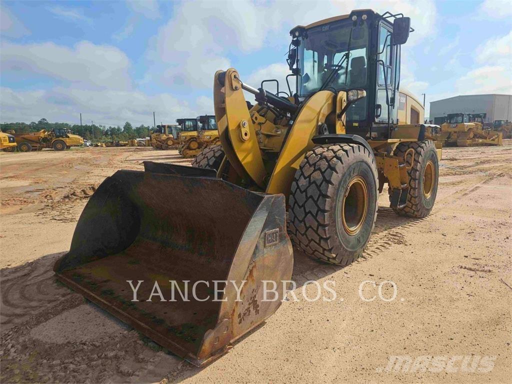 CAT 926M Utovarivači na kotačima