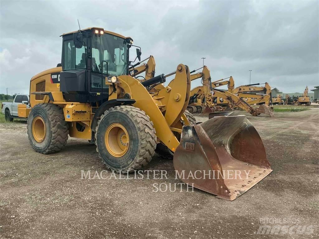 CAT 926M Utovarivači na kotačima