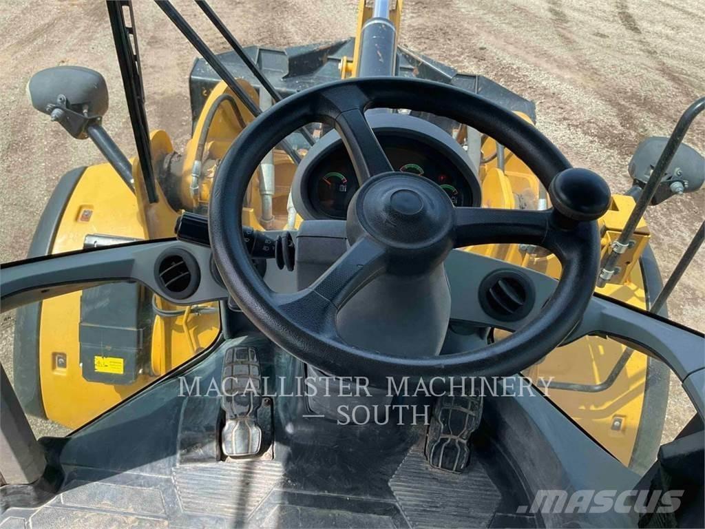 CAT 926M Utovarivači na kotačima