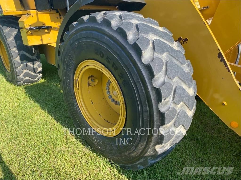 CAT 926M Utovarivači na kotačima