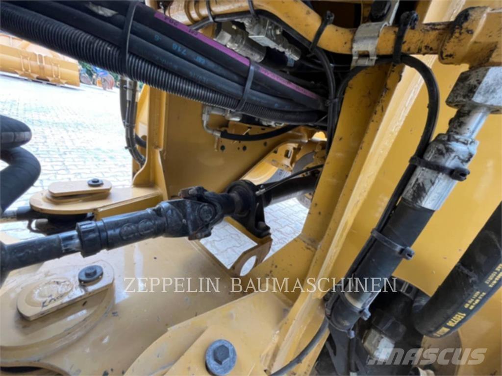CAT 926M Utovarivači na kotačima