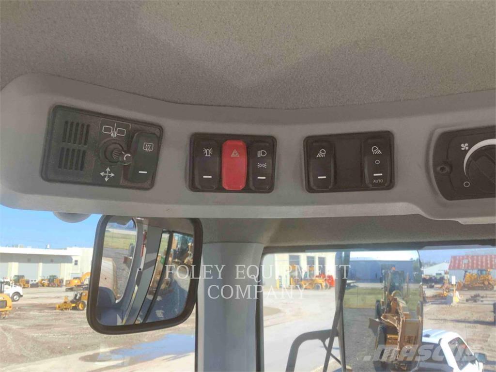 CAT 926M Utovarivači na kotačima