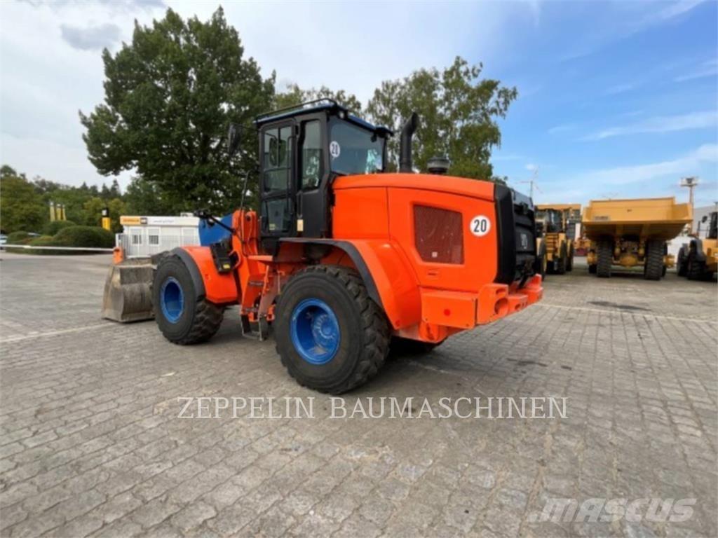 CAT 926M Utovarivači na kotačima