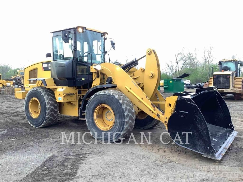 CAT 926M Q Utovarivači na kotačima