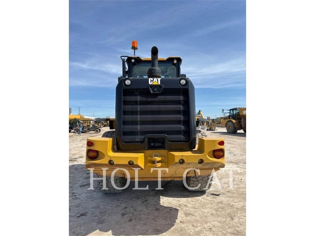 CAT 930M Utovarivači na kotačima