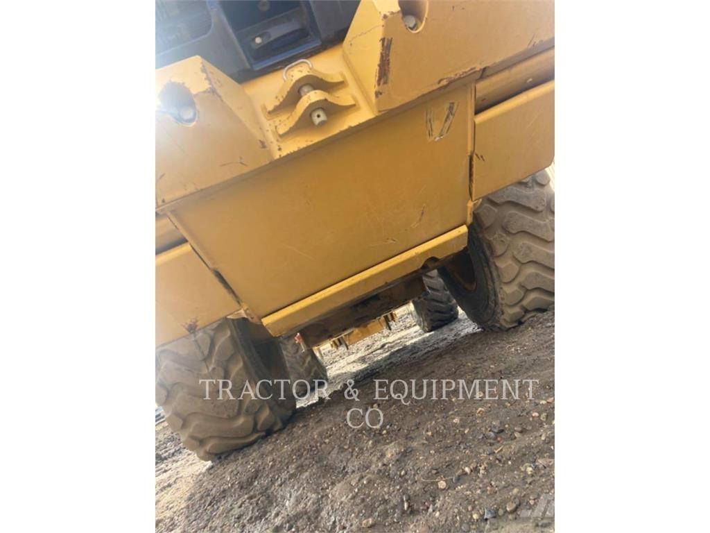 CAT 930M Utovarivači na kotačima