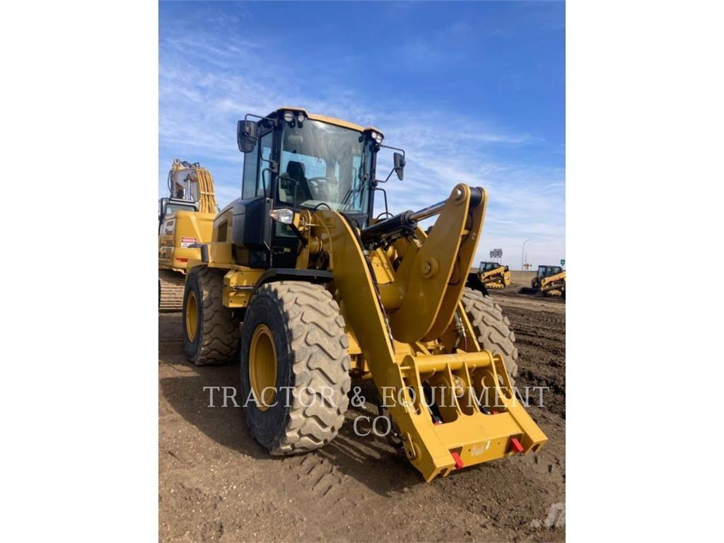 CAT 930M Utovarivači na kotačima