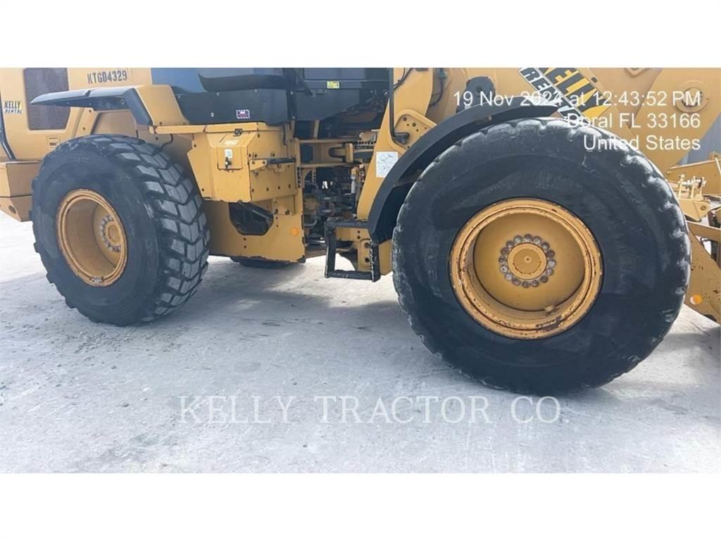 CAT 930M Utovarivači na kotačima