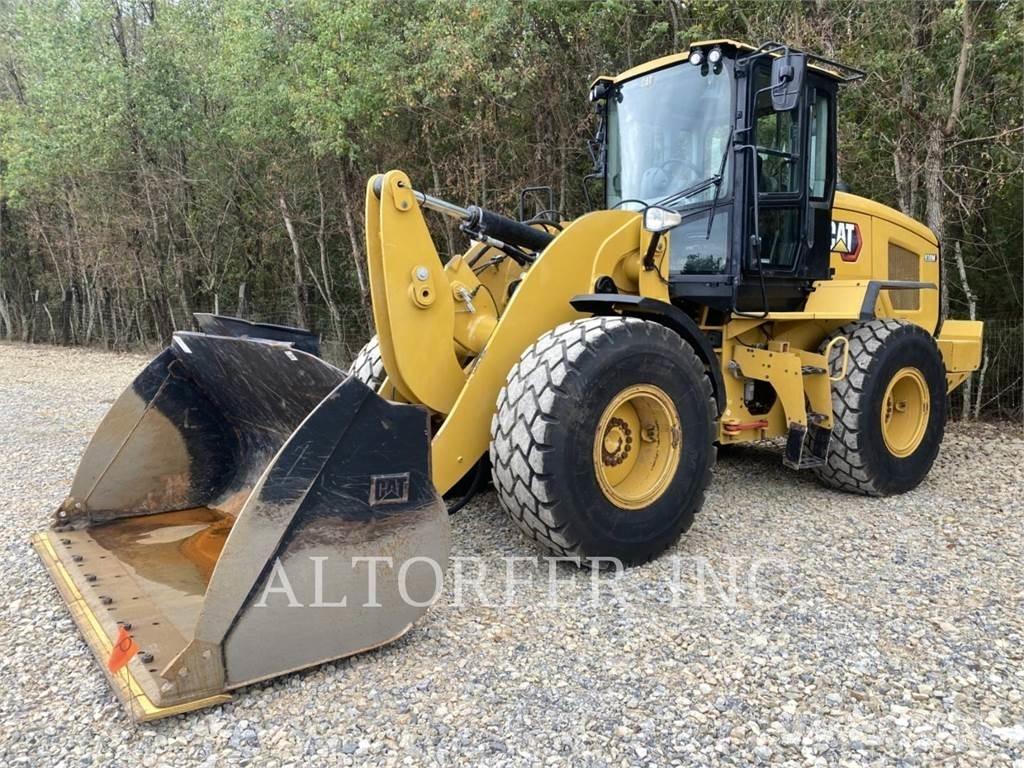 CAT 930M Buldožeri gusjeničari