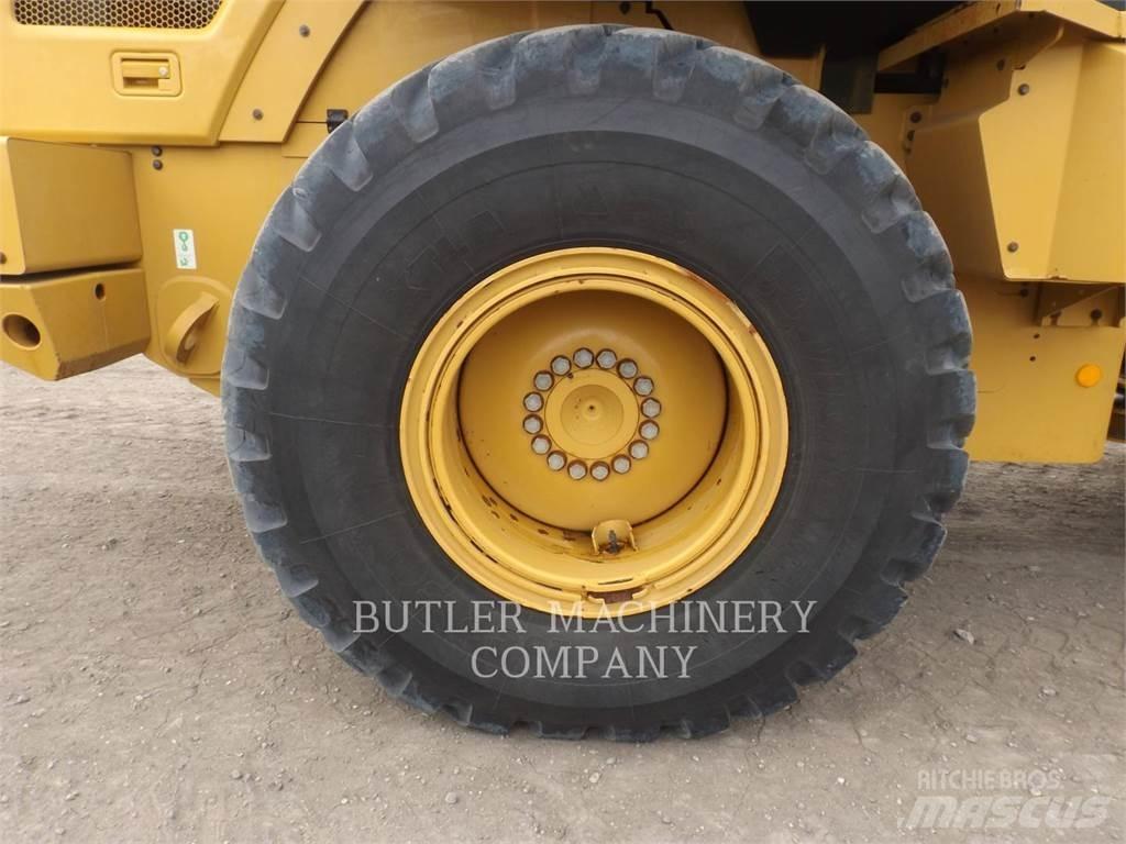 CAT 930M Utovarivači na kotačima