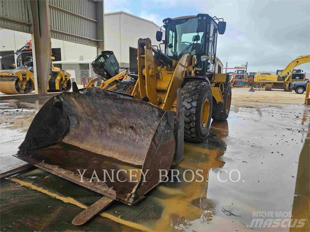 CAT 930M Utovarivači na kotačima