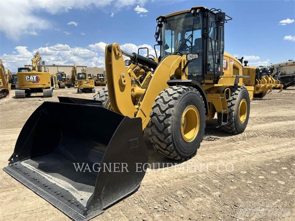 CAT 930M Utovarivači na kotačima