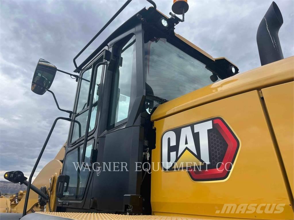 CAT 930M Utovarivači na kotačima