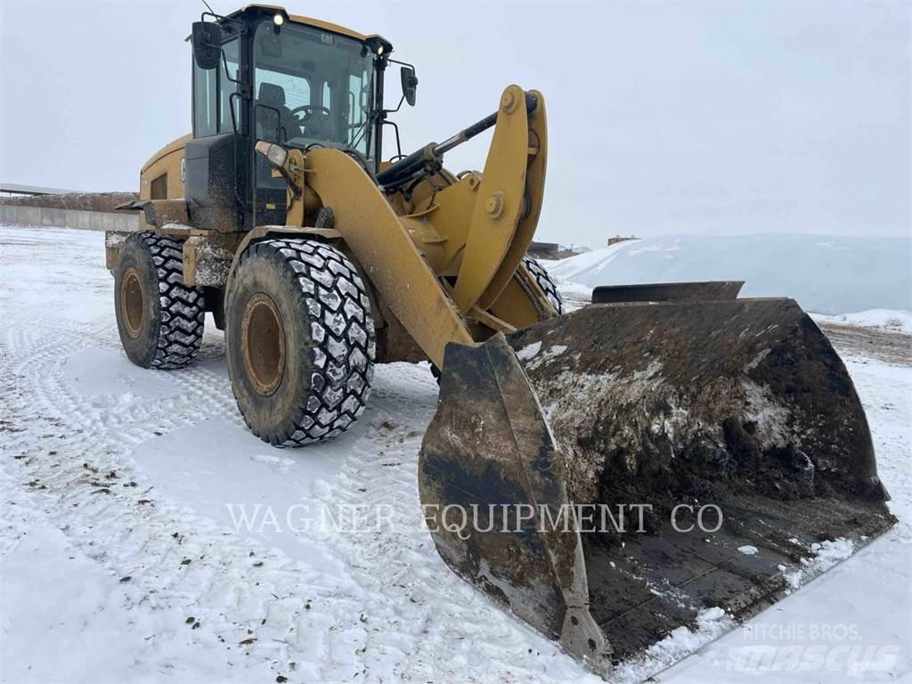 CAT 930M Utovarivači na kotačima