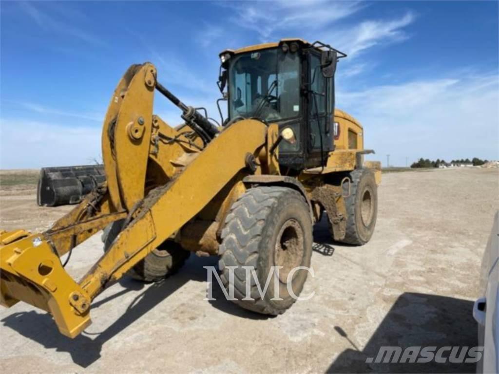 CAT 930M Utovarivači na kotačima