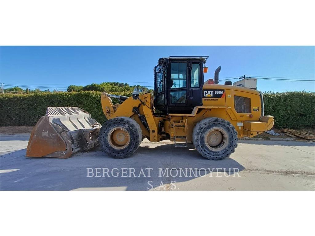 CAT 930M Utovarivači na kotačima