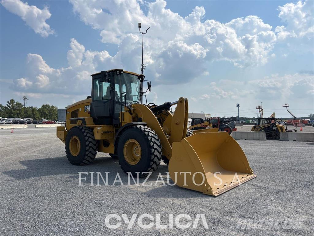 CAT 930M Utovarivači na kotačima