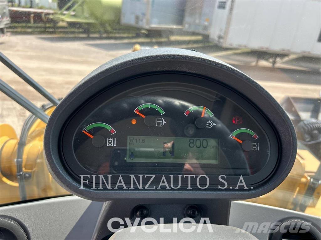 CAT 930M Utovarivači na kotačima