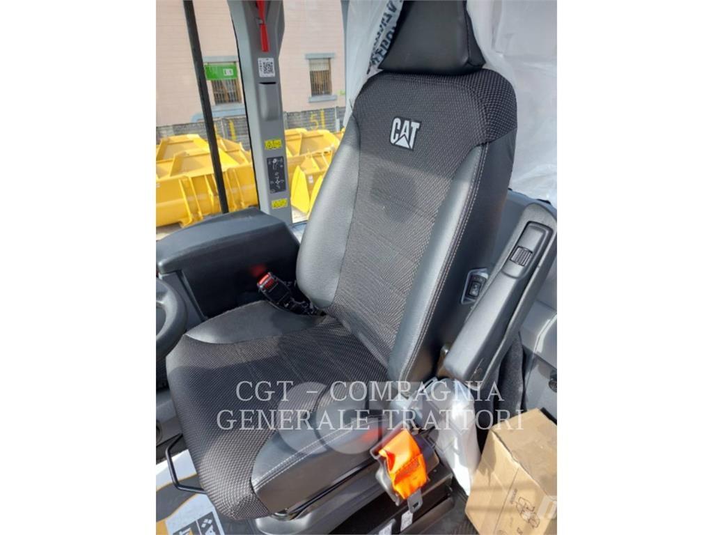 CAT 930M Utovarivači na kotačima