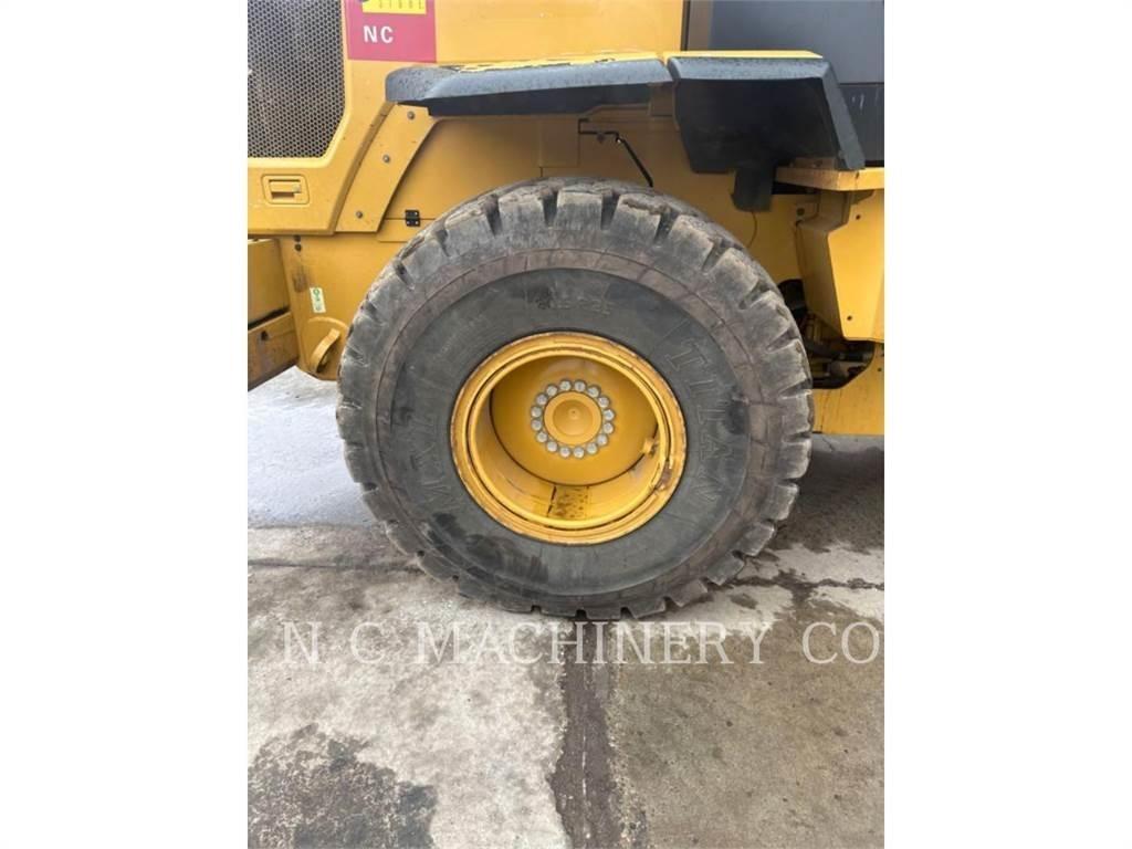 CAT 930M Utovarivači na kotačima