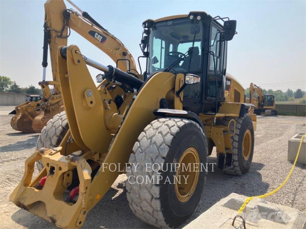 CAT 930M Utovarivači na kotačima