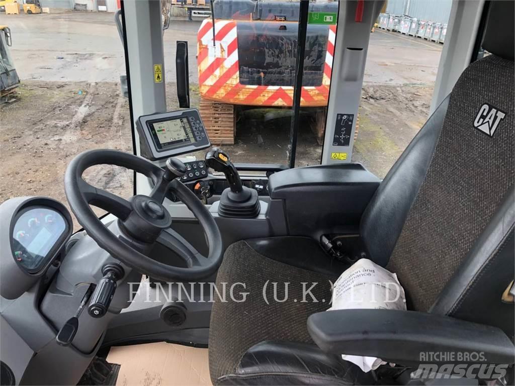 CAT 930M Utovarivači na kotačima