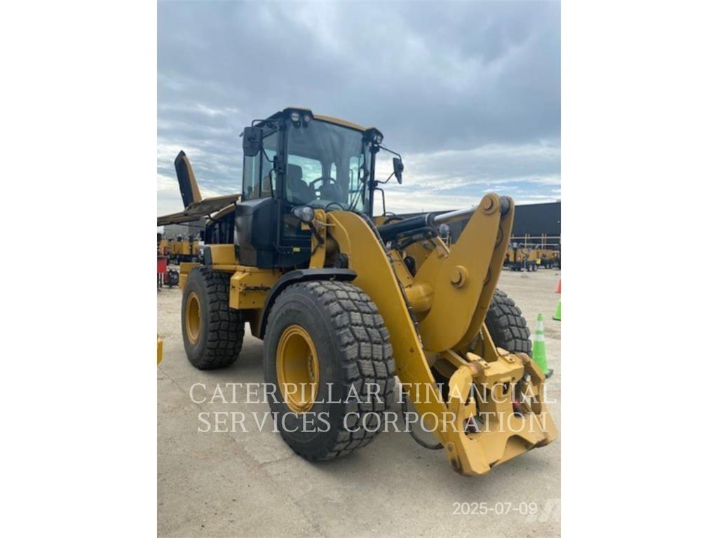 CAT 930M Utovarivači na kotačima