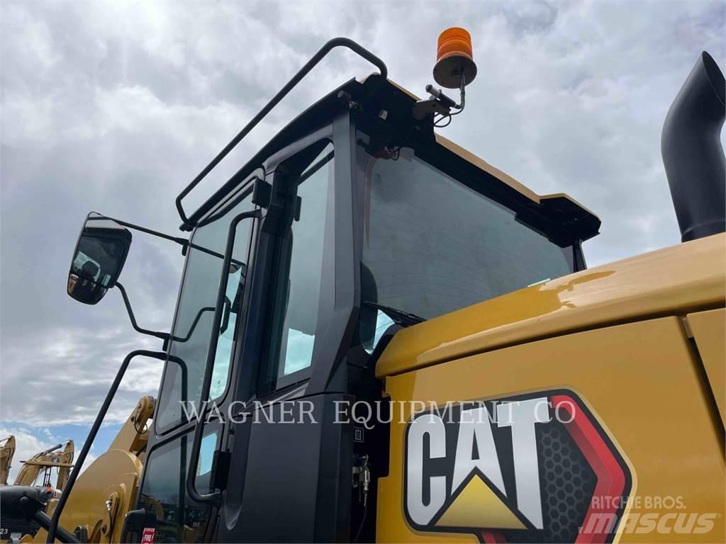 CAT 938 Utovarivači na kotačima
