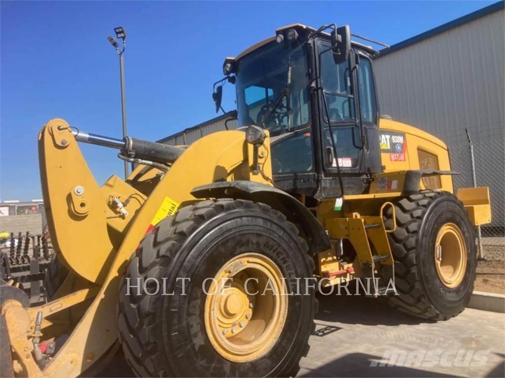 CAT 938 Utovarivači na kotačima