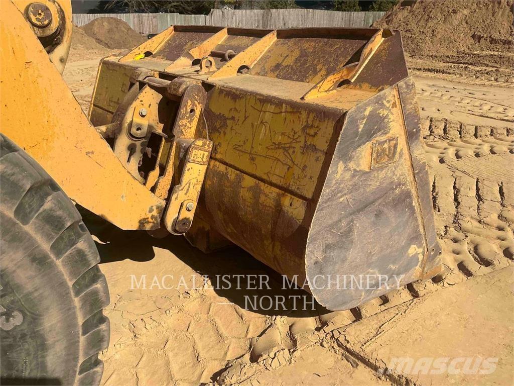 CAT 938H Utovarivači na kotačima